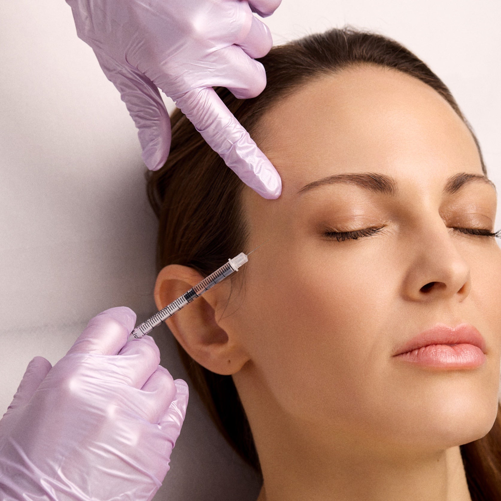 Aplikace botulotoxinu